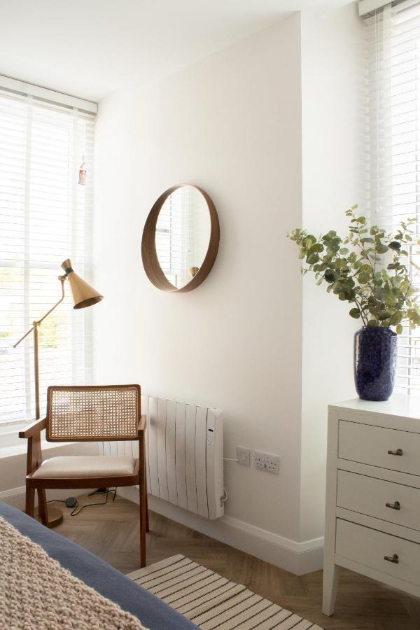 John Lewis Apartment Aberaeron Exterior photo